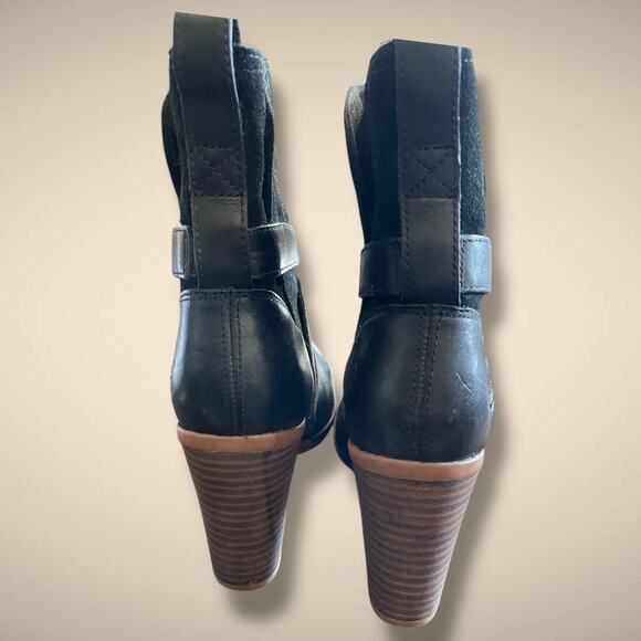 Women's 10 TIMBERLAND Dennett Ankle Boot in Black Leather and Nubuck Worn Once - Picture 9 of 13